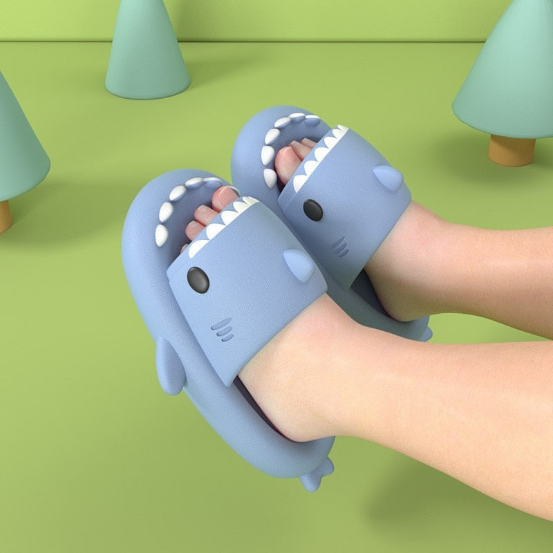Chinelo de tubarão (Novidade no Brasil)
